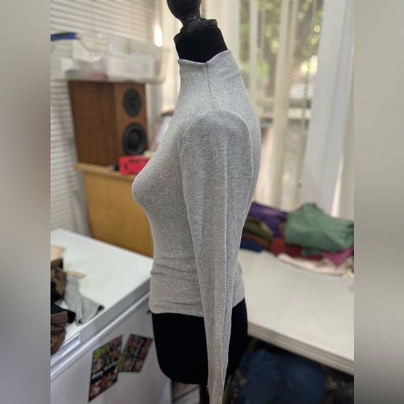 OGL Thermal Brushed Mock Neck Crop Top - Picture 3 of 5